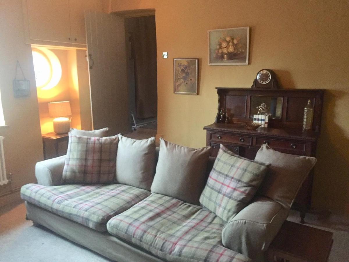Efail Y Garn Bed & Breakfast Swansea Dış mekan fotoğraf